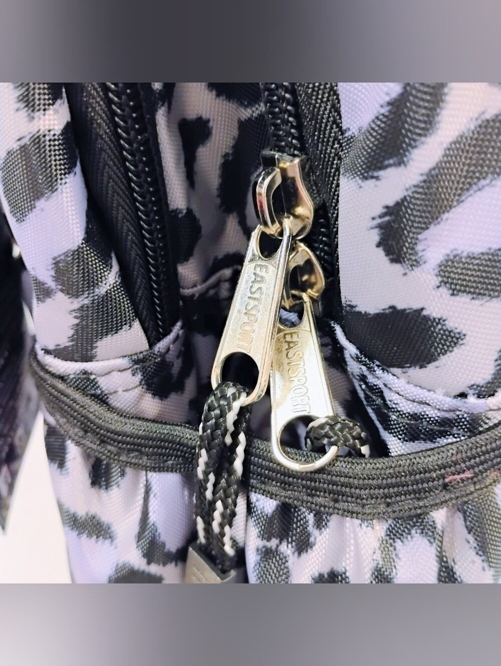 NWT Eastsport Laptop Backpack - Purple, Black, Gray Leopard Print - Picture 11 of 15